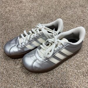 Kids adidas silver samba 13 1/2 shoe EUC